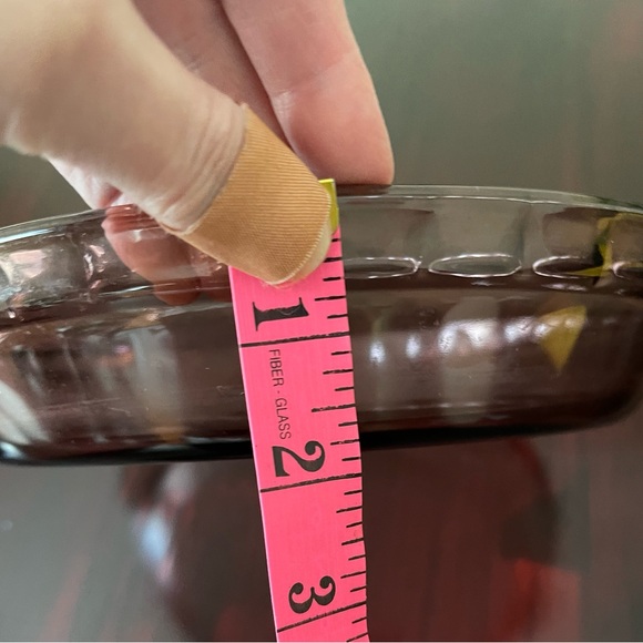 Pyrex Cranberry Scalloped 9.5” Pie Dish #229 - Picture 7 of 8